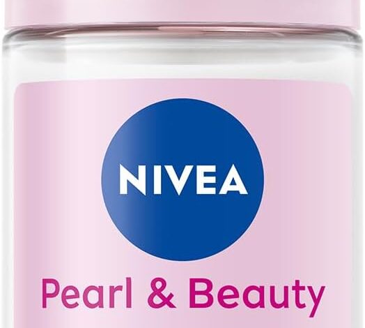 NIVEA Kadın Roll on Deodorant Pearl&Beauty 50 ml,72 Saat Terlemeye Karşı Anti Perspirant Koruma,Çiçeksi Pudra Kokusu,Yumuşak Koltuk Altı,Avokado Yağı,İnci Özleri, Etil Alkol İçermez