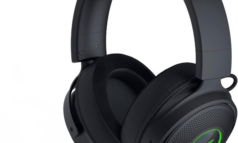 Razer Kraken Kitty V2 Pro - Değiştirilebilir Kulaklı Kablolu RGB Kulaklık (Değiştirilebilir Kitty, Ayı ve Tavşan Kulakları; Reaktif Akış Aydınlatması) Siyah