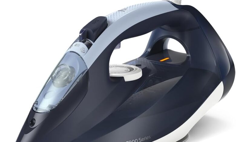 Philips 7000 Serisi Buharlı Ütü - 2800W, SteamGlide Plus Taban, 250 g Güçlendirme, 50 g/dk Sürekli Buhar, Otomatik Kapanma, Hızlı Kireç Temizleme (DST7030/20)