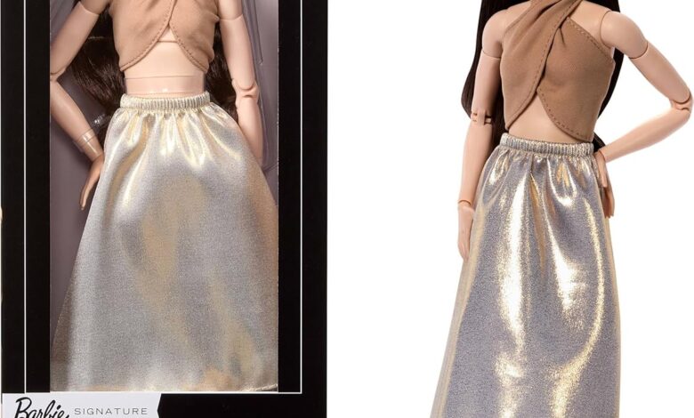 Barbie Signature Barbie Basics İkonik Koleksiyon Bebeği Model 06 JJX25