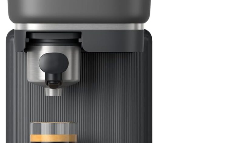 Philips Baristina Espresso Makinesi - Gerçek Espresso, Tam Kolaylık - Kompakt - 16 Bar Basınç - Entegre Öğütücü - Siyah Makine, Siyah Filtre Tutuculu (BAR300/60)