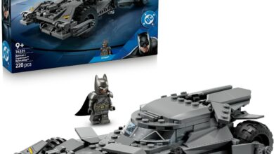 LEGO DC Batman Batman ve Superman Batmobile 76331