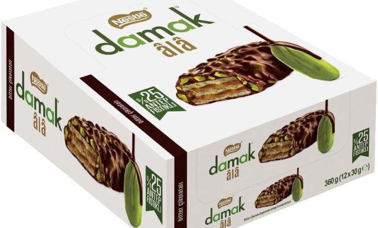 Nestlé Damak Ala Bitter Çikolata Kaplamalı Antep Fıstıklı Gofret 30 Gram x 12